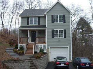 4 Rhuey Pass, Burlington, MA 01803