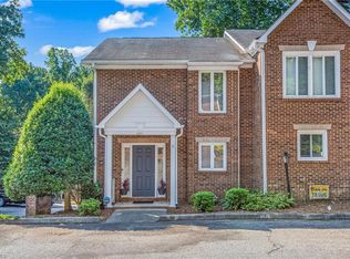 2001 Winding Ridge Ct, Winston Salem, NC 27127