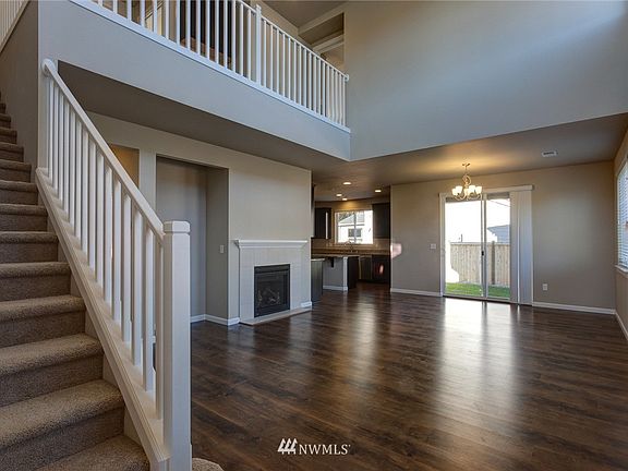3rd image of 8439 23rd Avenue SE #21