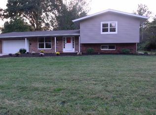 2175 Scenic Dr NE, Lancaster, OH 43130