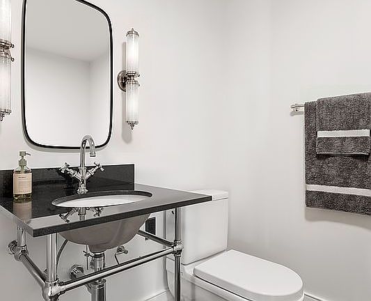 5th image of 140 E 63rd St APT 14B
