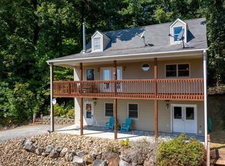 260 Mountain Crest Ln, Monroe, VA 24574
