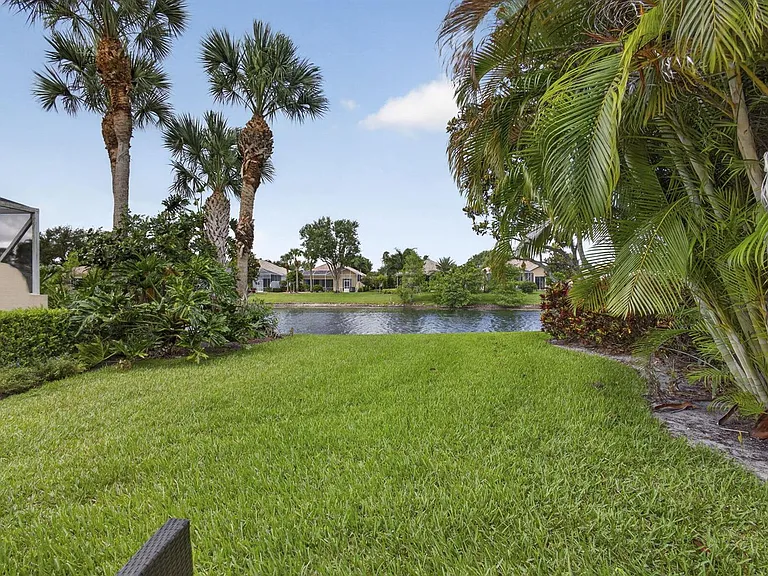 8154 Montserrat Pl — Photo 44