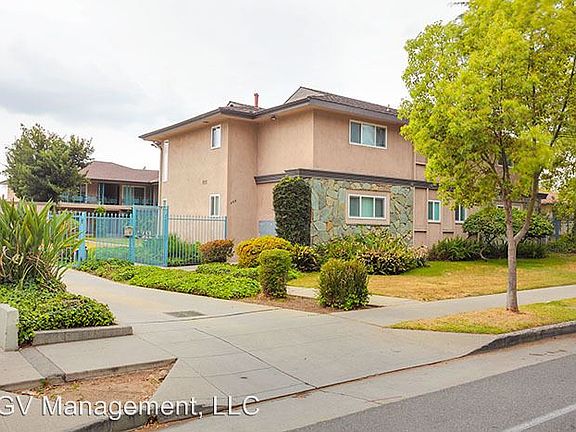 2nd image of 488 E Washington Blvd APT 205