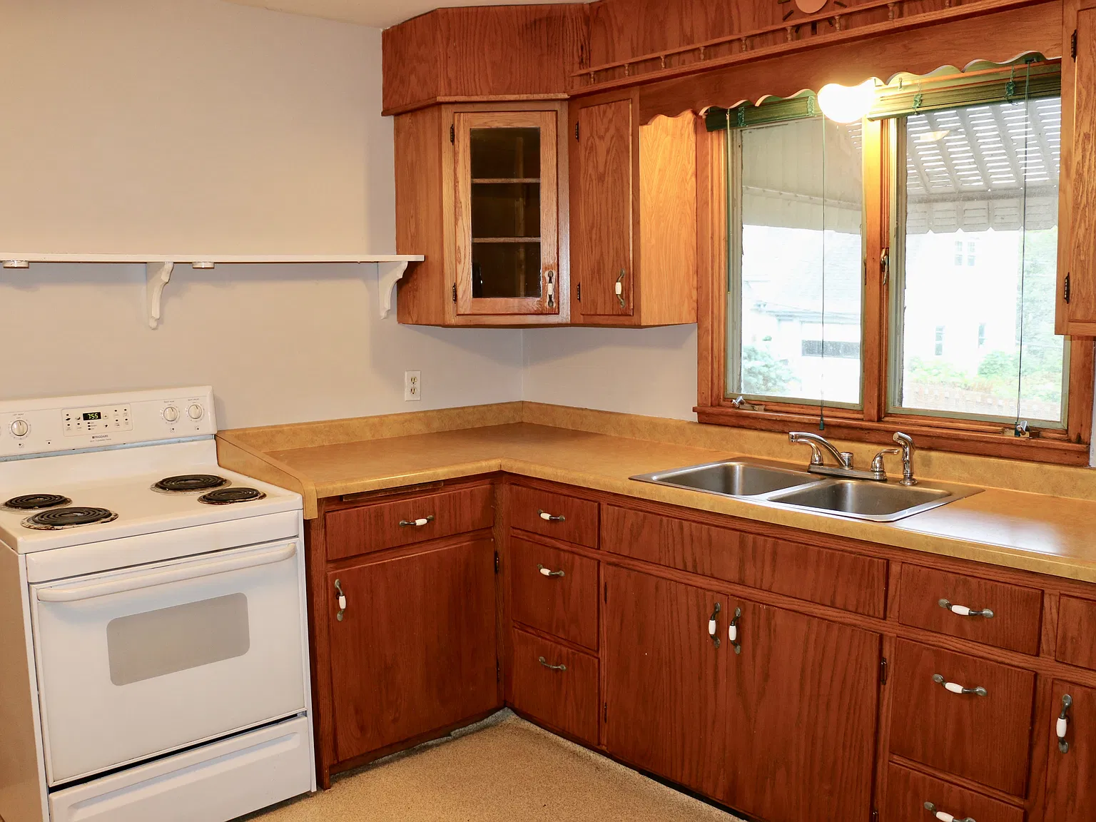 4 bed, 1828 sqft, $1,800 — Photo 4
