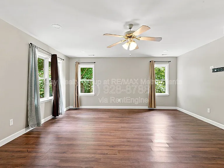 6725 Ridgefield Dr — Photo 30