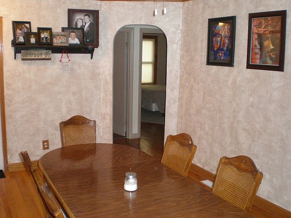 5th image of 108 E Iowa Ave