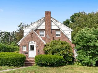 19 Saint James Rd, Shrewsbury, MA 01545