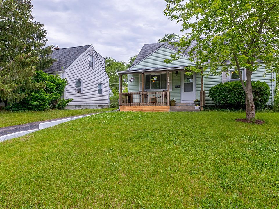 1st image of 3423 Dresden St