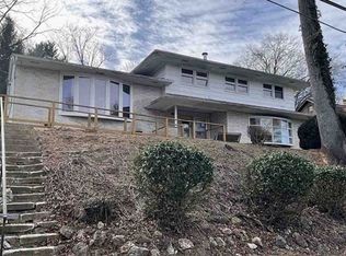 532 Alleghany Ave, Staunton, VA 24401