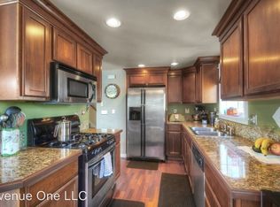 2344A 44th Ave SW, Seattle, WA 98116