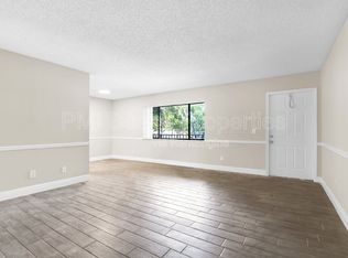 414 Meadows Cir, Boynton Beach, FL 33436