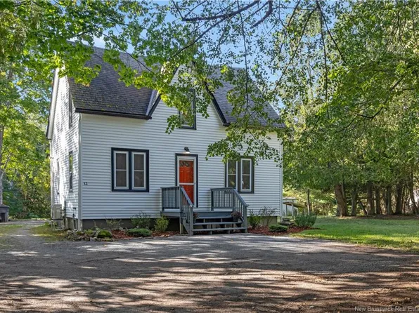 13 Ball Park Ave, Rothesay, NB E2E 2C2