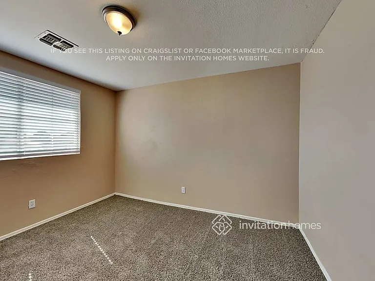 14572 N 154th Ave — Photo 20