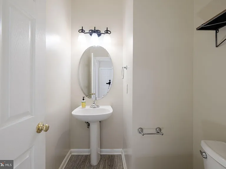 5319 Waldo Dr — Photo 12
