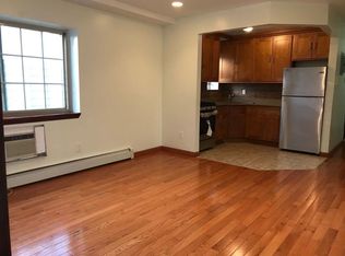 95-26 90th St #3F, Ozone Park, NY 11416