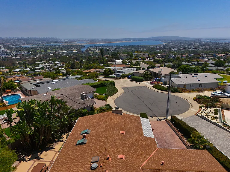 5075 San Joaquin Dr — Photo 4
