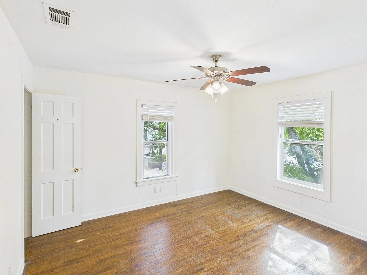 3 bed, 1500 sqft, $3,700 — Photo 4