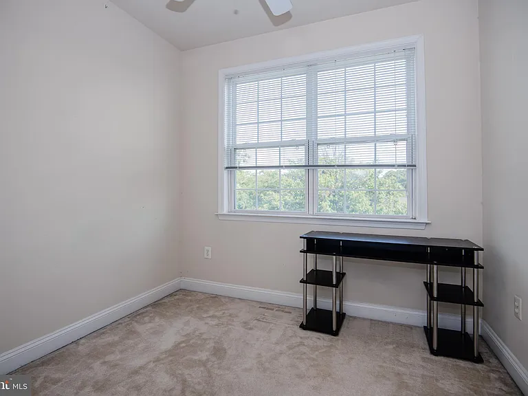 4031 Columbia Pike — Photo 35