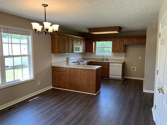5th image of 105 Kolby Ct