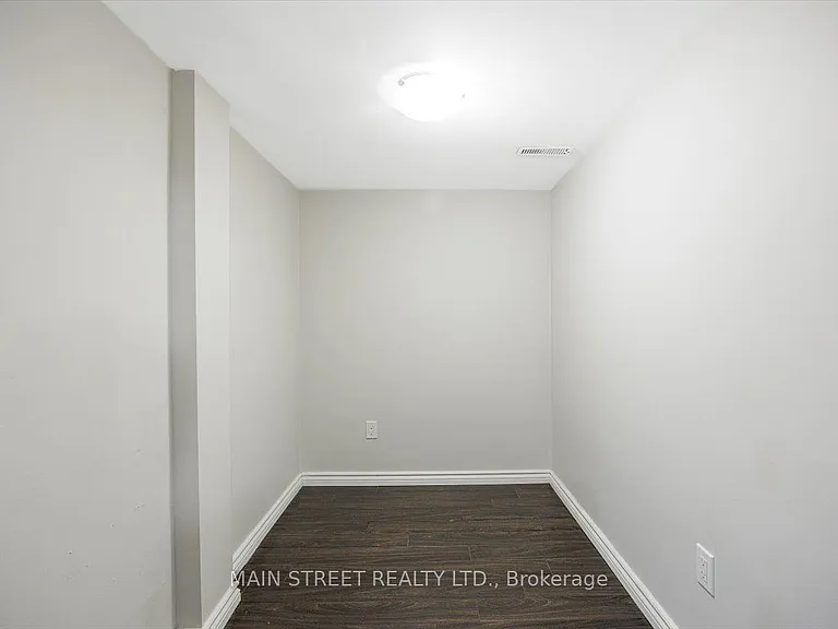 10 Usherwood St #BASEMENT — Photo 10
