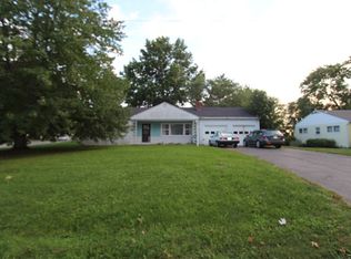 801 Hillside Ave, Liberty, MO 64068