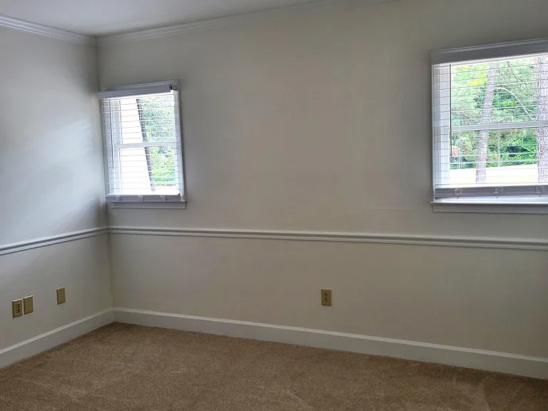 102 Wimbledon Dr — Photo 46