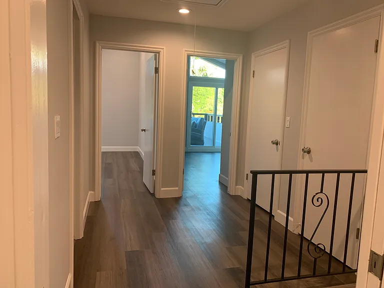 landing on 2nd floor, with access to 3 bedrooms