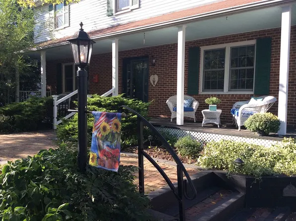 271 Grandview Rd, Hummelstown, PA 17036