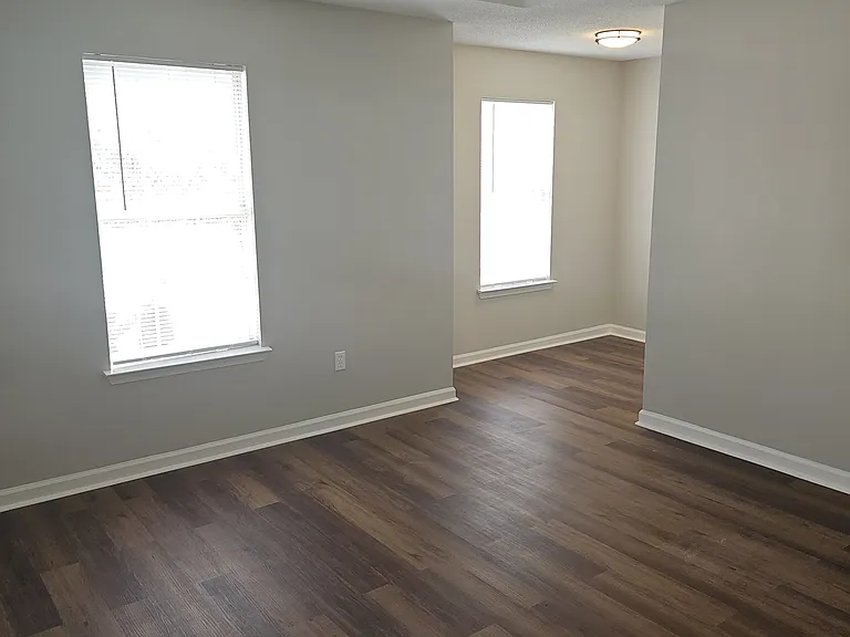 7111 Creekside Dr — Photo 10