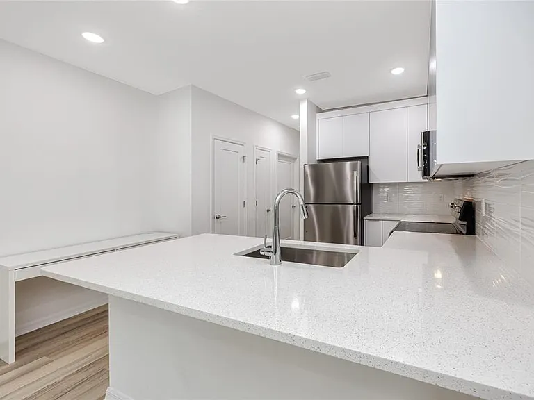 915 E 15th Ave #1 — Photo 15
