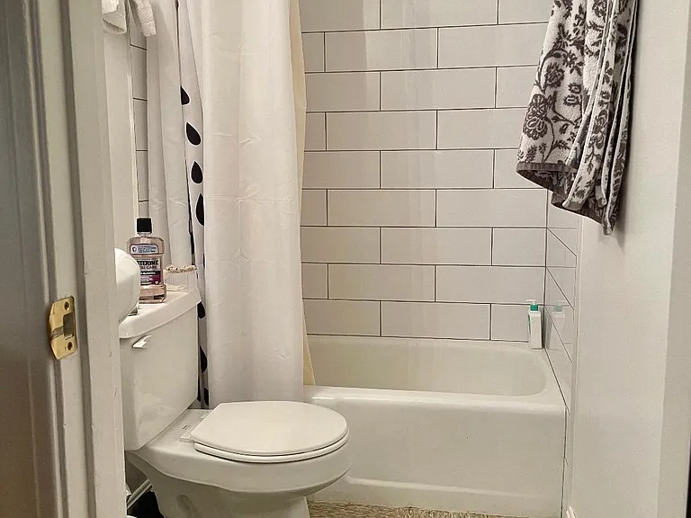 405 Beacon St #C — Photo 3