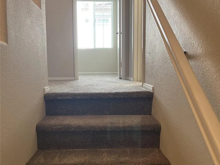 15329 Oak Tree Dr — Photo 27