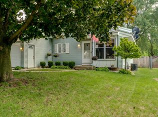 1636 Diamond Ct NE, Grand Rapids, MI