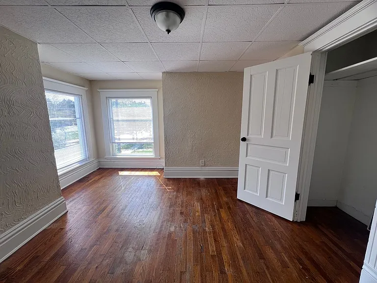 425 Fuller Ave SE — Photo 24