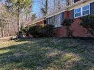 5204 Skyline Dr, Knoxville, TN 37914
