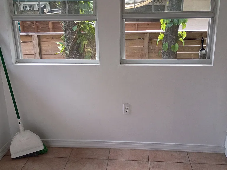808 E Livingston St #4 — Photo 9