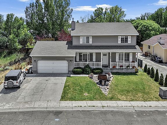 4th image of 3514 Hawthorne Dr