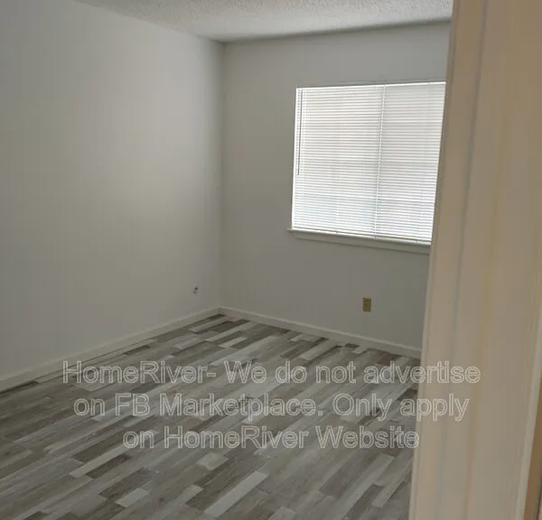 2738 Mendonca Dr — Photo 12