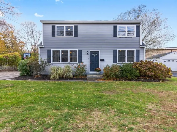 26 Marina Dr, Gloucester, MA 01930