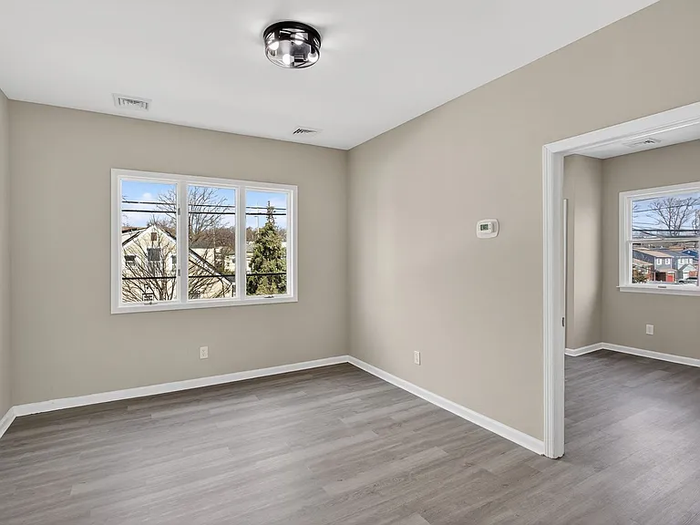 378 Grand St — Photo 13