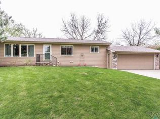 5304 W 33rd St, Sioux Falls, SD 57106
