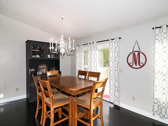 4th image of 20584 Longview Dr