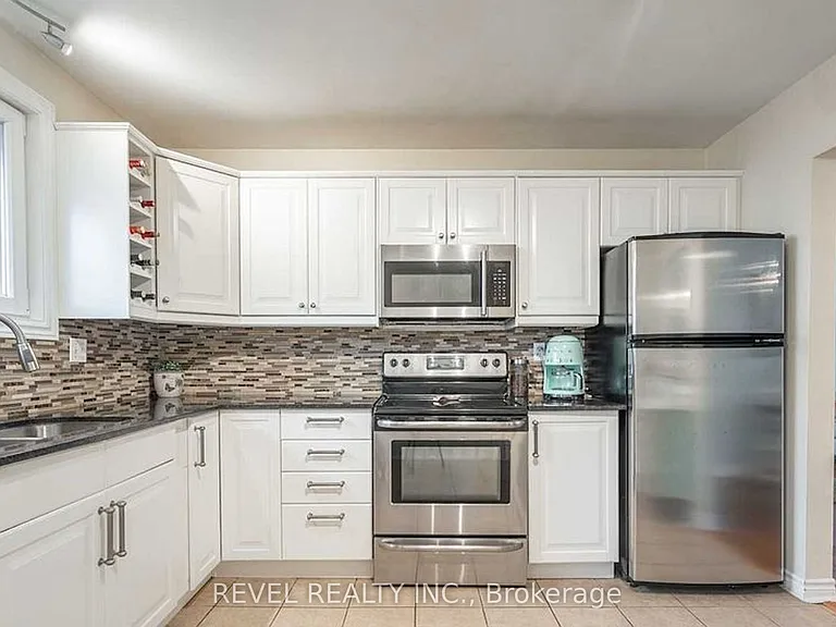 9 Balmoral Ct — Photo 6