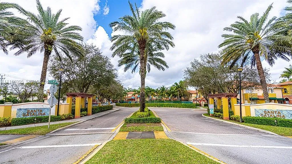 3 bed, 2.5 bath, 1533 sqft, $2,500 — Photo 4