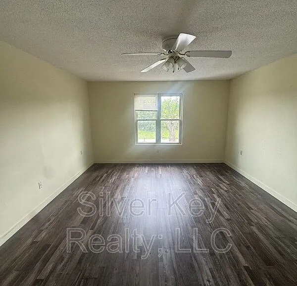114 Old Athens Pike #2F — Photo 7