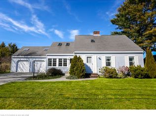 12 Avon Rd, Falmouth, ME 04105