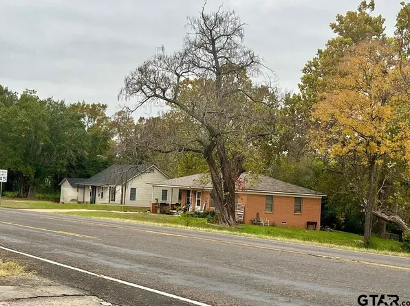 802 & 804 E Hubbard St, Lindale, TX 75771