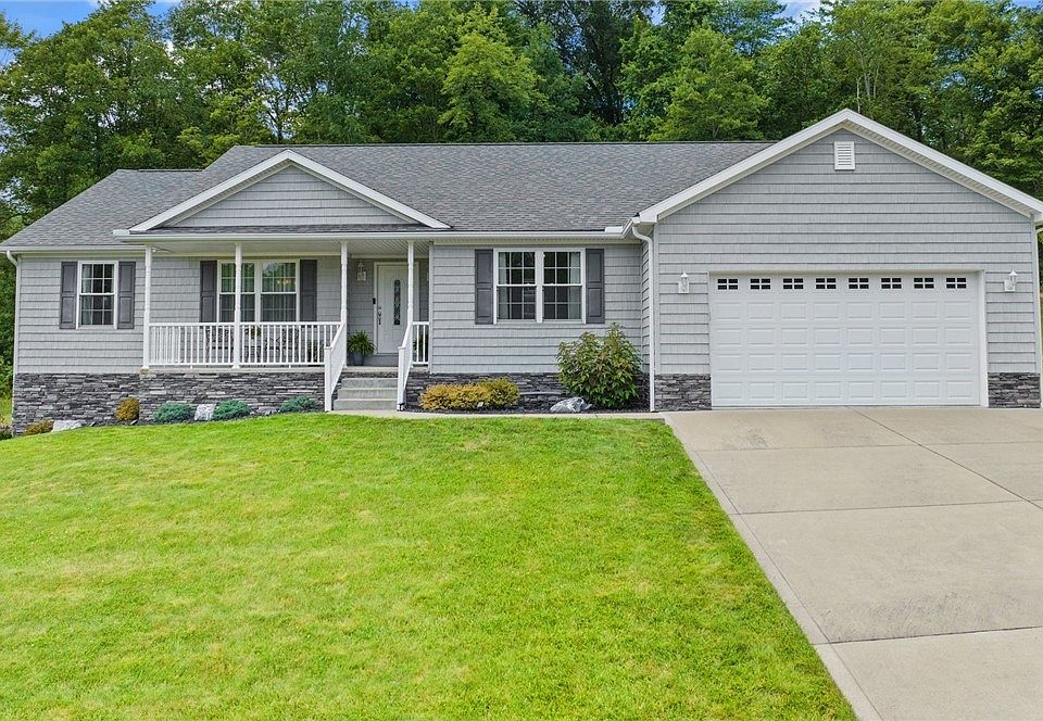 1st image of 273 Summit Dr