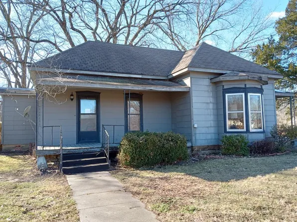 205 Spruce St, Liberty, KS 67351